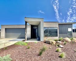 Redpath Building Solutions Pty Ltd - Warrnambool - Best Custom Home $400,000-$500,000 - Exterior