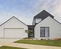 Roseleigh Homes - Best Custom Home $500,000-$600,000 – South East – Exterior 