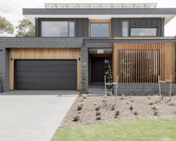 MJS Built - Best Custom Home $800,000-$1M - Western Regional Building Awards – Exterior 