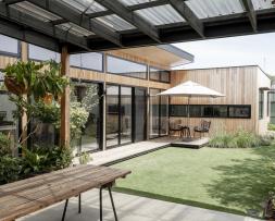 MJS Built Pty Ltd - Best Custom Home $500,000-$600,000 - Western Regional Building Awards – Exterior 