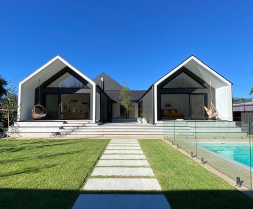 DKM Builders – Benalla - Best Custom Home $800,000-$1M – Exterior & Pool